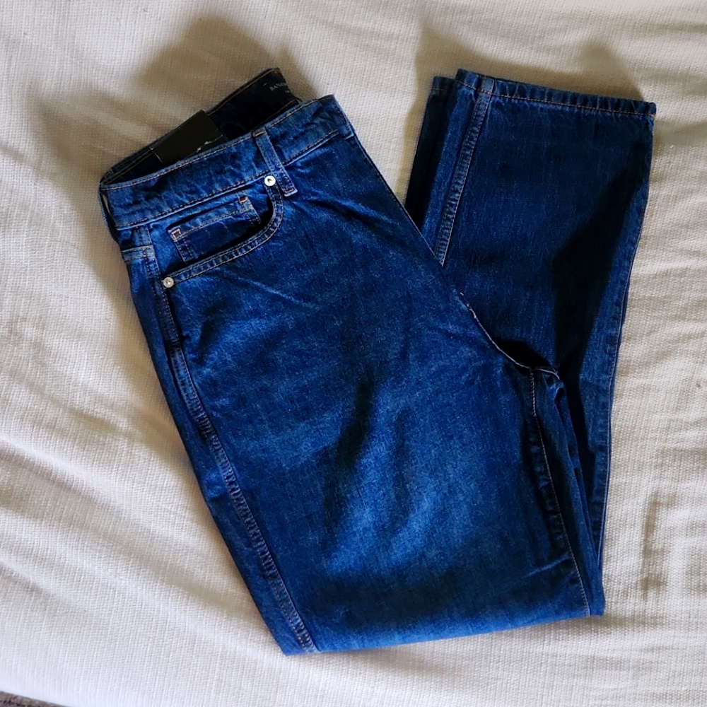 Women's curvy straight denim jeans